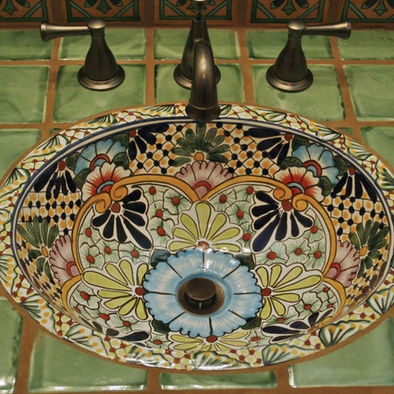 вручную расписанная керамическая раковина в средиземноморском стиле