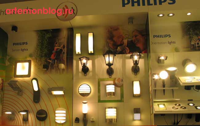 классические наружные светильники Philips