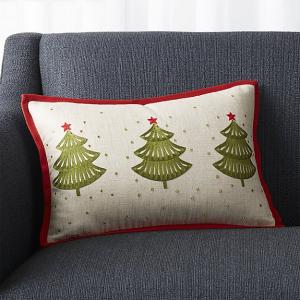 декоративные подушки с новогодней темой
