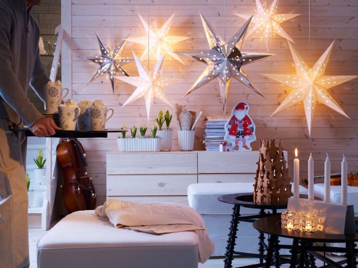 новогодний декор гостиной - светильники-звезды